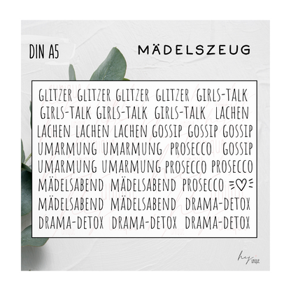 Kerzenfolie Nimm Dir was du brauchst ALLE Varianten Warum du unsere Kerzenfolie lieben wirst:  ✔ Edle Premium-Folie mit hochwertiger Optik  ✔ Speziell für Kerzen entwickelt   ✔ Aktivierung des Klebers ganz einfach mit Wasser   ✔ Wischfest und langlebig bei sorgfältiger Verarbeitung  ✔ Besonders elastisch – passt sich Kerzenoberfläche optimal an  ✔ Gewerblich nutzbar – keine zusätzliche Lizenz nötig