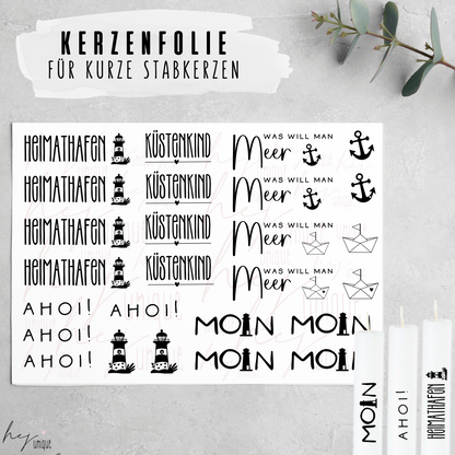 Kerzenfolie Heimathafen kurze Kerzen Warum du unsere Kerzenfolie lieben wirst:  ✔ Edle Premium-Folie mit hochwertiger Optik  ✔ Speziell für Kerzen entwickelt   ✔ Aktivierung des Klebers ganz einfach mit Wasser   ✔ Wischfest und langlebig bei sorgfältiger Verarbeitung  ✔ Besonders elastisch – passt sich Kerzenoberfläche optimal an  ✔ Gewerblich nutzbar – keine zusätzliche Lizenz nötig